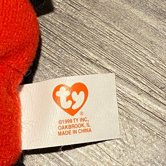 Lucky the Ladybug Teenie Beanie Baby 1999 - Picture 7 of 7